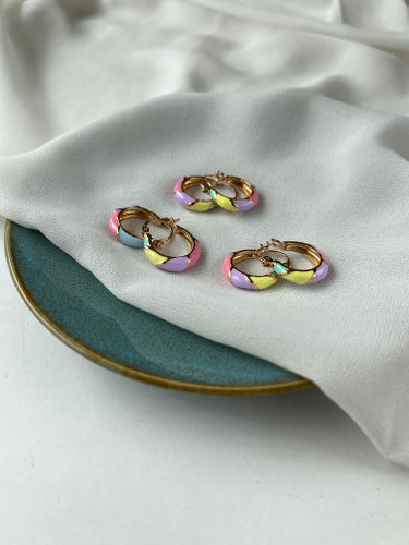 گوشواره حلقه ای زنانه مدل مولتی کالر میناکاری برند ژوپینگ