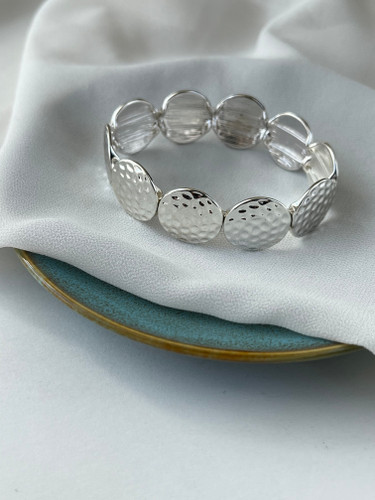 دستبند کشی زنانه مدل چکشی آبکاری نقره